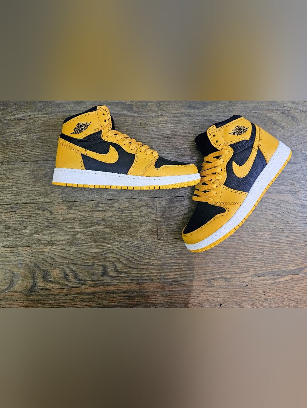 Air Jordan 1 Retro High OG Pollen GS
